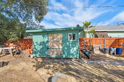 1095 Sonoma Avenue, Sacramento, CA 95815 - Photo 15
