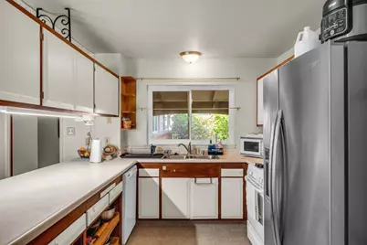 9200 Condesa Drive, Sacramento, CA 95826 - Photo 11