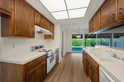 1005 Friars Court, Carmichael, CA 95608 - Photo 17
