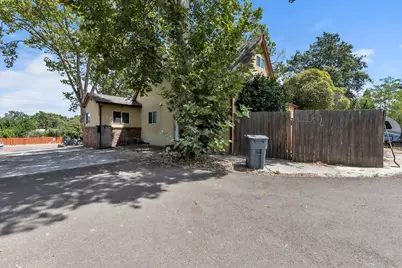 8039 Sunrise Boulevard, Citrus Heights, CA 95610 - Photo 11