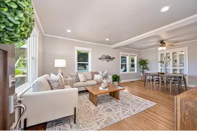 2225 36th Street, Sacramento, CA 95817 - Photo 9