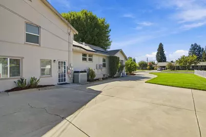 611 E 20th Street, Merced, CA 95340 - Photo 9