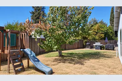 6903 Mesa Grande Court, Sacramento, CA 95828 - Photo 19