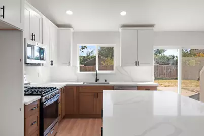 608 Bronze Lane, Waterford, CA 95386 - Photo 17