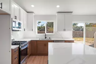608 Bronze Ln, Waterford, CA 95386 - Photo 17
