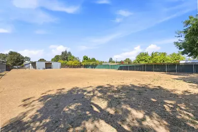140 Roosevelt Avenue, San Martin, CA 95046 - Photo 57