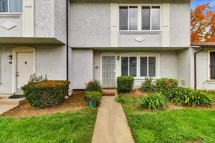 7646 La Mancha Way, Sacramento, CA 95823 - Photo 3