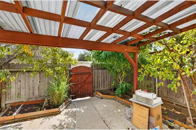 23 Omaha Court, Sacramento, CA 95823 - Photo 49