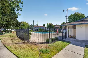 23 Omaha Ct, Sacramento, CA 95823 - Photo 9