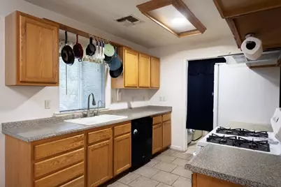 2303 Roanoke Avenue, Sacramento, CA 95838 - Photo 7