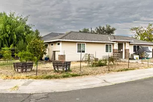 2303 Roanoke Ave, Sacramento, CA 95838 - Photo 3