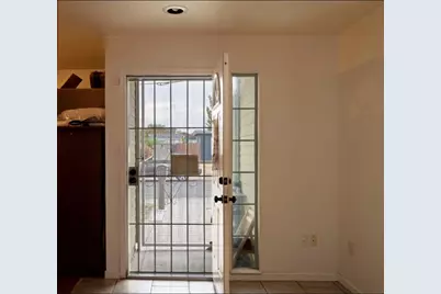 2303 Roanoke Avenue, Sacramento, CA 95838 - Photo 5