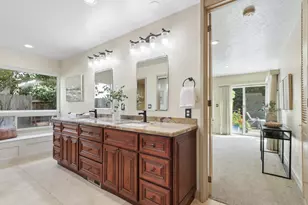4020 Crondall Dr, Sacramento, CA 95864 - Photo 31