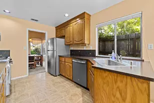 6020 Adobe Spring Way, Elk Grove, CA 95758 - Photo 15