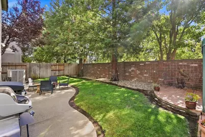 5622 Moonlight Way, Elk Grove, CA 95758 - Photo 45