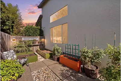 5622 Moonlight Way, Elk Grove, CA 95758 - Photo 51