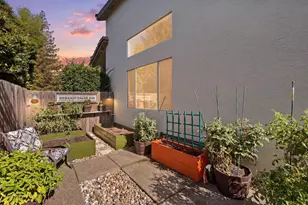 5622 Moonlight Way, Elk Grove, CA 95758 - Photo 51