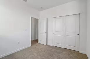 27 Kierland Pl, Elk Grove, CA 95758 - Photo 15