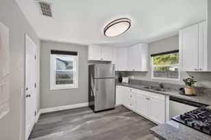 4470 El Cerrito Way, Sacramento, CA 95820 - Photo 9