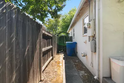 6101 3rd Avenue, Sacramento, CA 95817 - Photo 19
