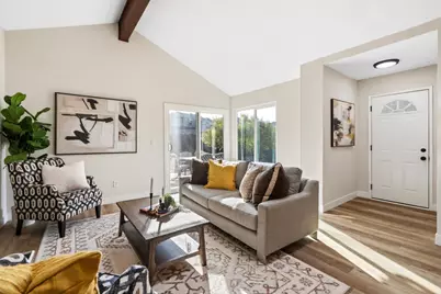 2 Hedgerow Court, Sacramento, CA 95823 - Photo 5