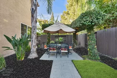 8621 Banton Circle, Elk Grove, CA 95624 - Photo 73