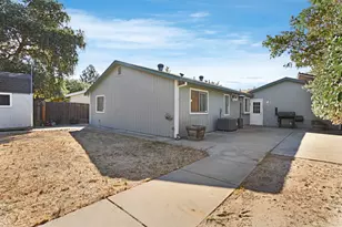 9675 Gruwell Way, Elk Grove, CA 95624 - Photo 31