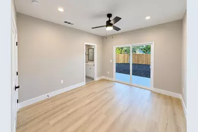 5861 Wallace Avenue, Sacramento, CA 95824 - Photo 19