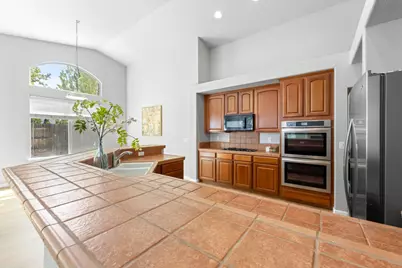 6418 Oscar Circle, Elk Grove, CA 95757 - Photo 7