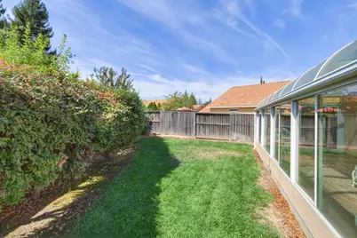 41 Sausalito Court, Sacramento, CA 95823 - Photo 35