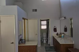 1385 Hood Rd, Sacramento, CA 95825 - Photo 17