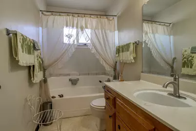 4045 Robinridge Way, Sacramento, CA 95823 - Photo 17