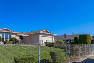 4045 Robinridge Way, Sacramento, CA 95823 - Photo 21