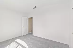 331 Bill Bean Cir, Sacramento, CA 95835 - Photo 29