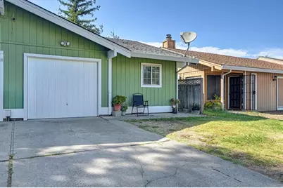 7703 Las Lilas Court, Citrus Heights, CA 95621 - Photo 3