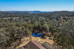 15209 Roving Way, Grass Valley, CA 95949 - Photo 35