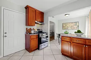 6350 35th Ave, Sacramento, CA 95824 - Photo 13