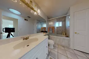 2404 Queenaire Ln, Modesto, CA 95350 - Photo 13