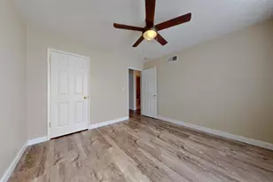 2404 Queenaire Ln, Modesto, CA 95350 - Photo 15
