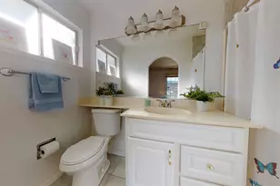 2404 Queenaire Ln, Modesto, CA 95350 - Photo 19