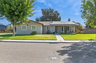 1422 Silva Ave, Newman, CA 95360 - Photo 1
