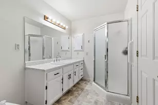 1422 Silva Ave, Newman, CA 95360 - Photo 17
