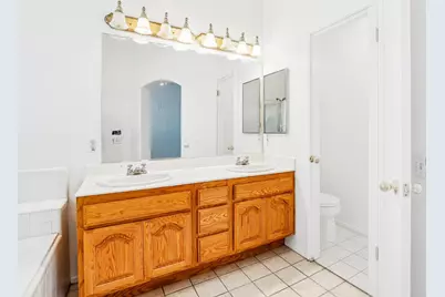 1197 Amberhill Avenue, Galt, CA 95632 - Photo 19