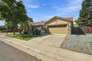 940 Trafalgar Cir, Galt, CA 95632 - Photo 3