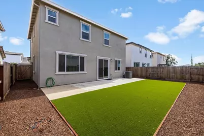 5064 Frisbee Drive, Roseville, CA 95747 - Photo 5