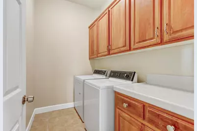 6032 Roswitha Court, Sacramento, CA 95608 - Photo 31