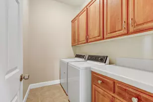 6032 Roswitha Ct, Sacramento, CA 95608 - Photo 31