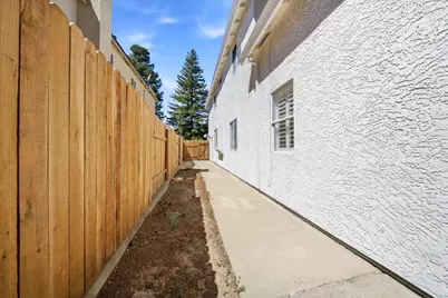 8433 Oakenshield Circle, Antelope, CA 95843 - Photo 21
