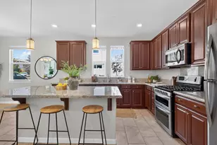 1049 Dennington Pl, Roseville, CA 95747 - Photo 15