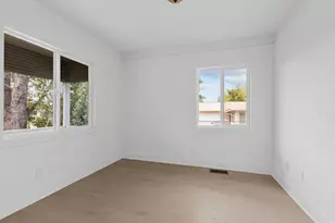 2761 32nd Ave, Sacramento, CA 95824 - Photo 17